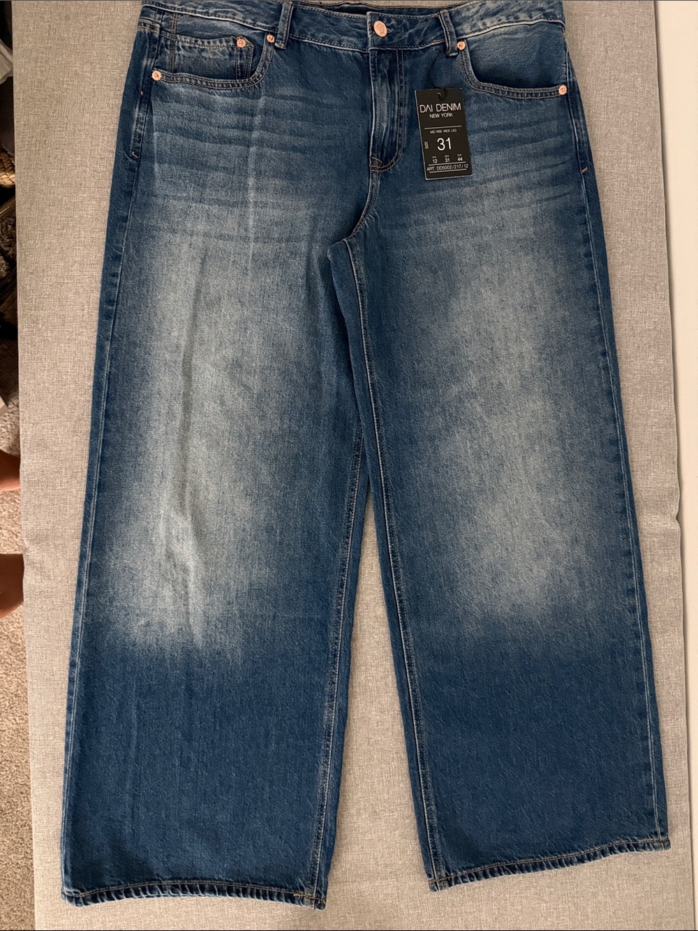 DAI denim New York mid rise, wide leg jeans